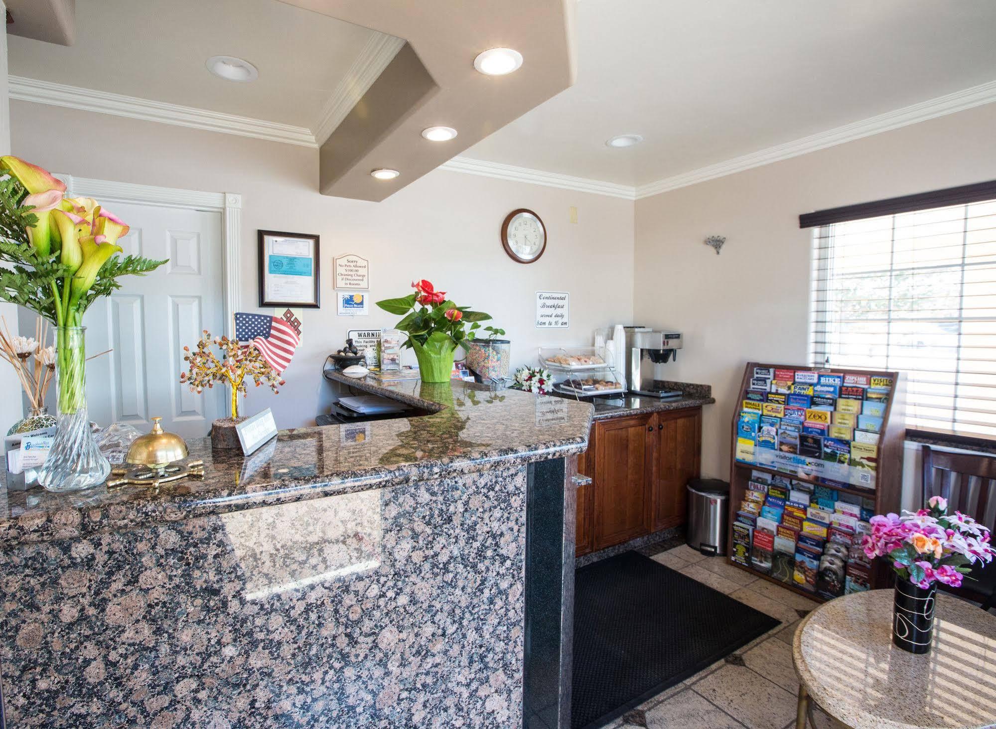 Beachwalker Inn&Suites Pismo Beach Exterior foto